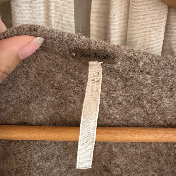 Beautiful wool Free People Sweater - Picture 2 of 4